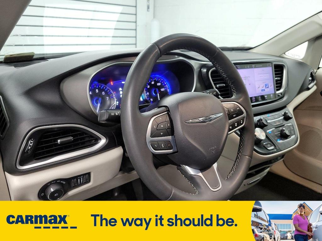 used 2023 Chrysler Pacifica car, priced at $24,998