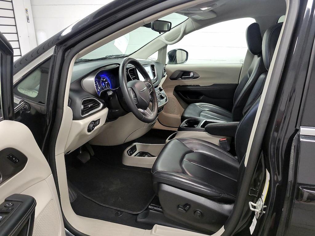 used 2023 Chrysler Pacifica car, priced at $24,998