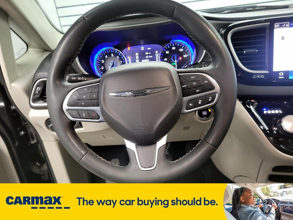 used 2023 Chrysler Pacifica car, priced at $24,998