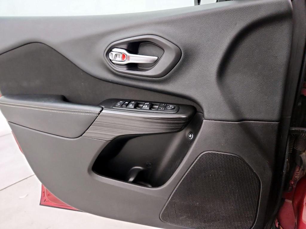 used 2014 Jeep Cherokee car, priced at $12,998