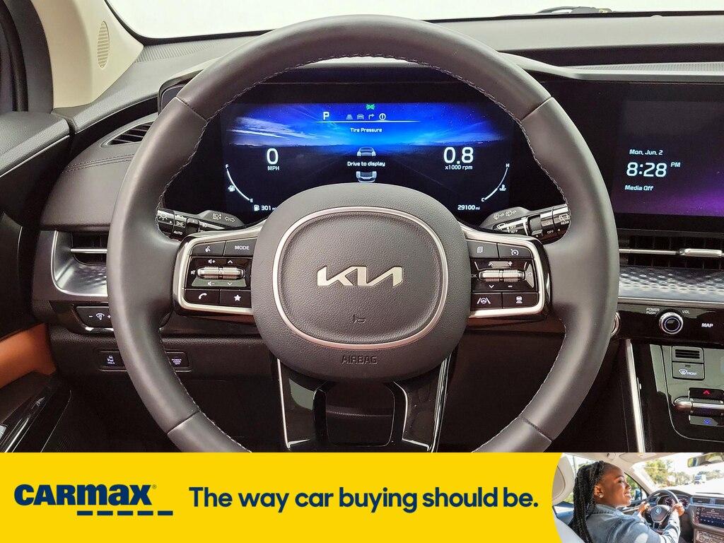 used 2024 Kia Carnival car, priced at $43,998