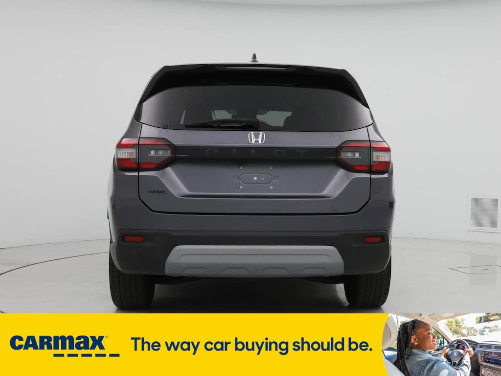 used 2023 Honda Pilot car, priced at $36,998