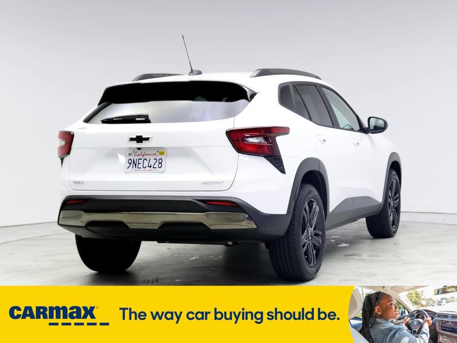 used 2025 Chevrolet Trax car, priced at $27,998