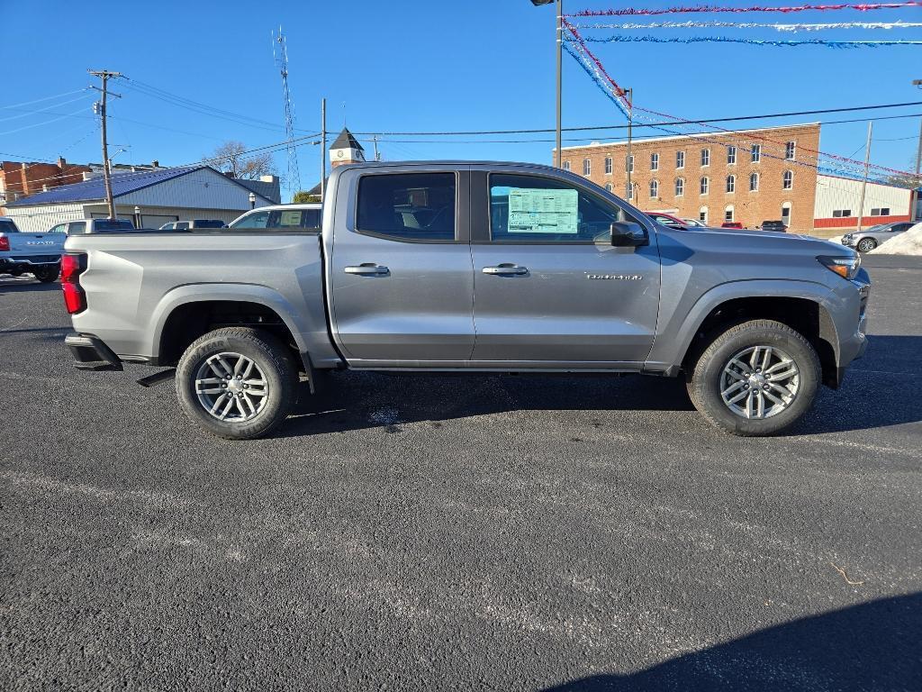 new 2024 Chevrolet Colorado car, priced at $36,617