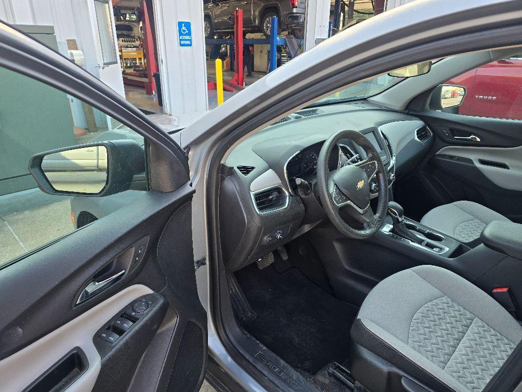 used 2023 Chevrolet Equinox car, priced at $22,916