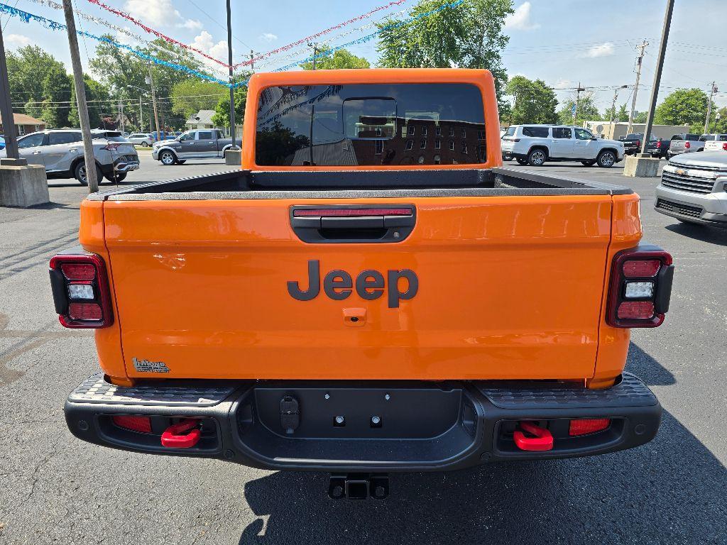 new 2025 Jeep Gladiator car, priced at $55,438