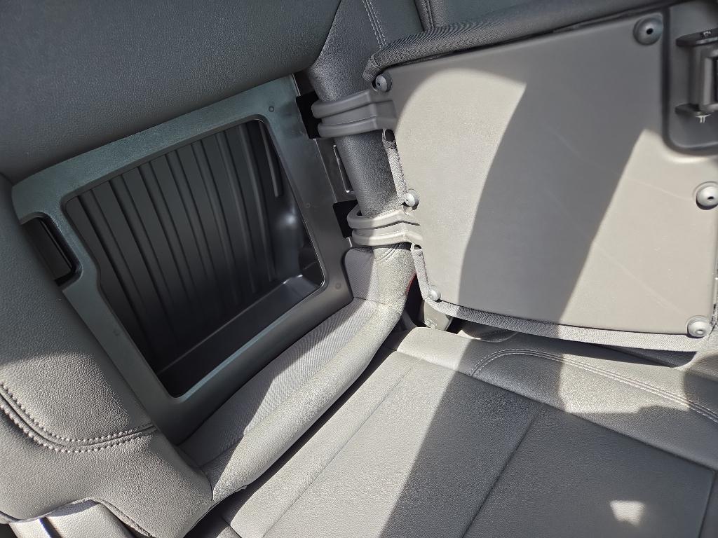 used 2024 Chevrolet Silverado 1500 car, priced at $43,995