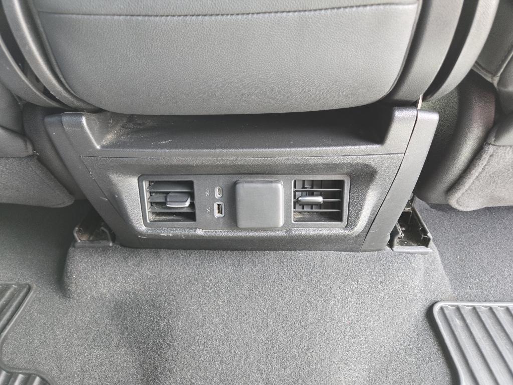 used 2024 Chevrolet Silverado 1500 car, priced at $43,995