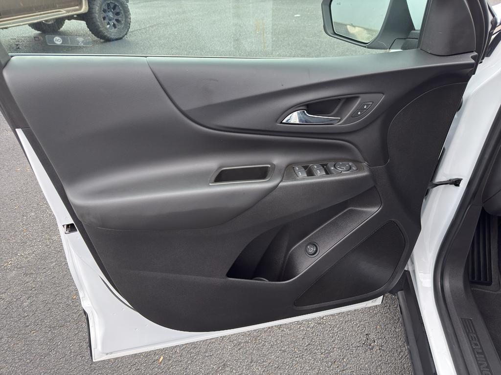 used 2022 Chevrolet Equinox car, priced at $24,800