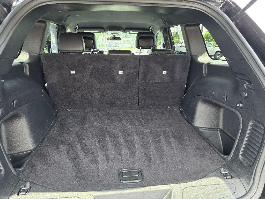 used 2021 Jeep Grand Cherokee car, priced at $28,900