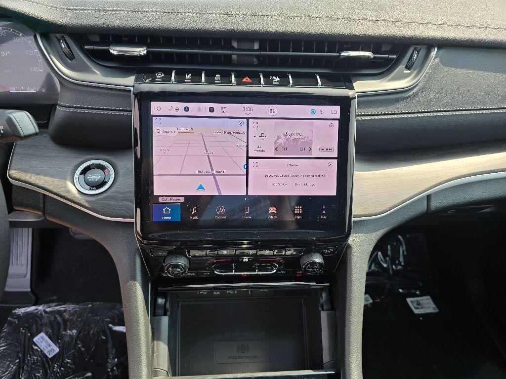 new 2025 Jeep Grand Cherokee L car, priced at $46,471