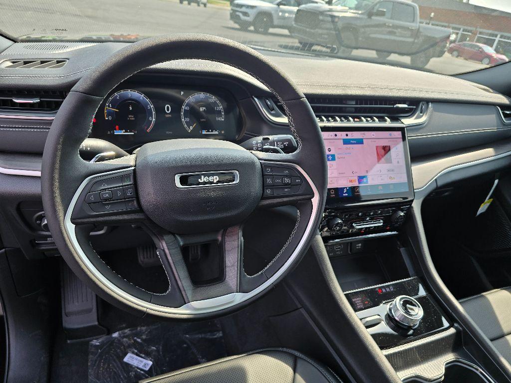new 2025 Jeep Grand Cherokee L car, priced at $46,471