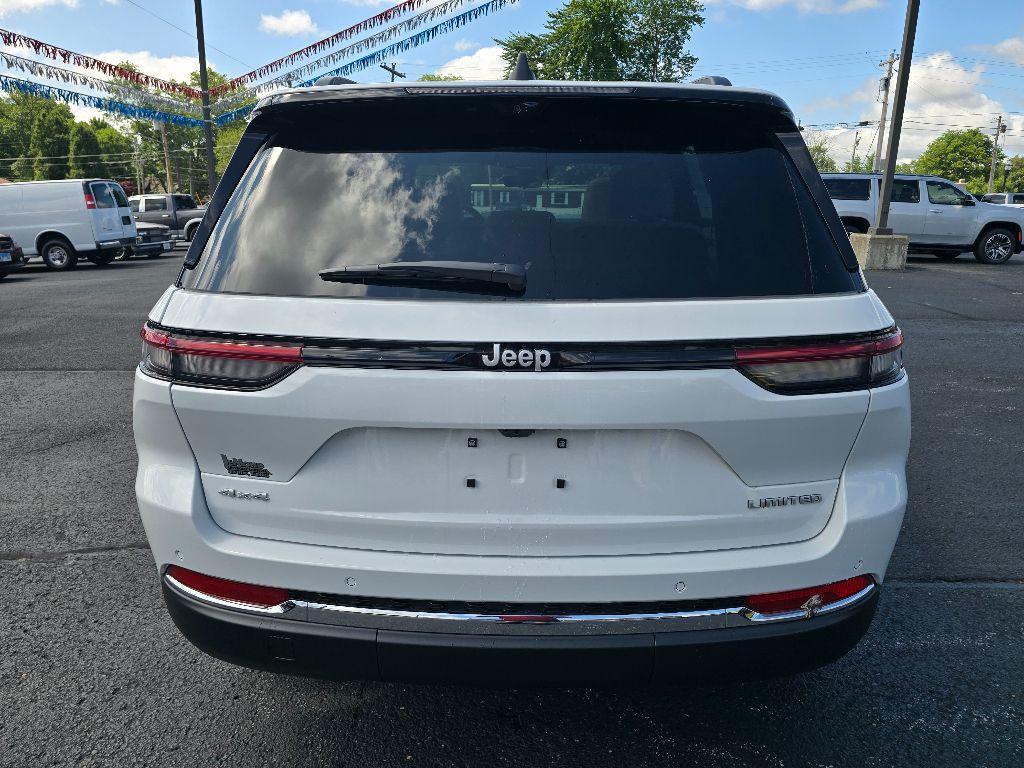 new 2025 Jeep Grand Cherokee car, priced at $52,340