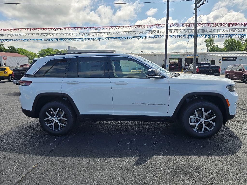 new 2025 Jeep Grand Cherokee car, priced at $52,340