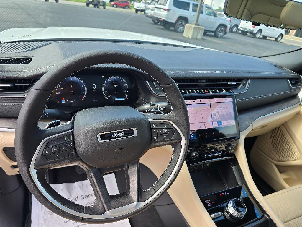 new 2025 Jeep Grand Cherokee car, priced at $52,340