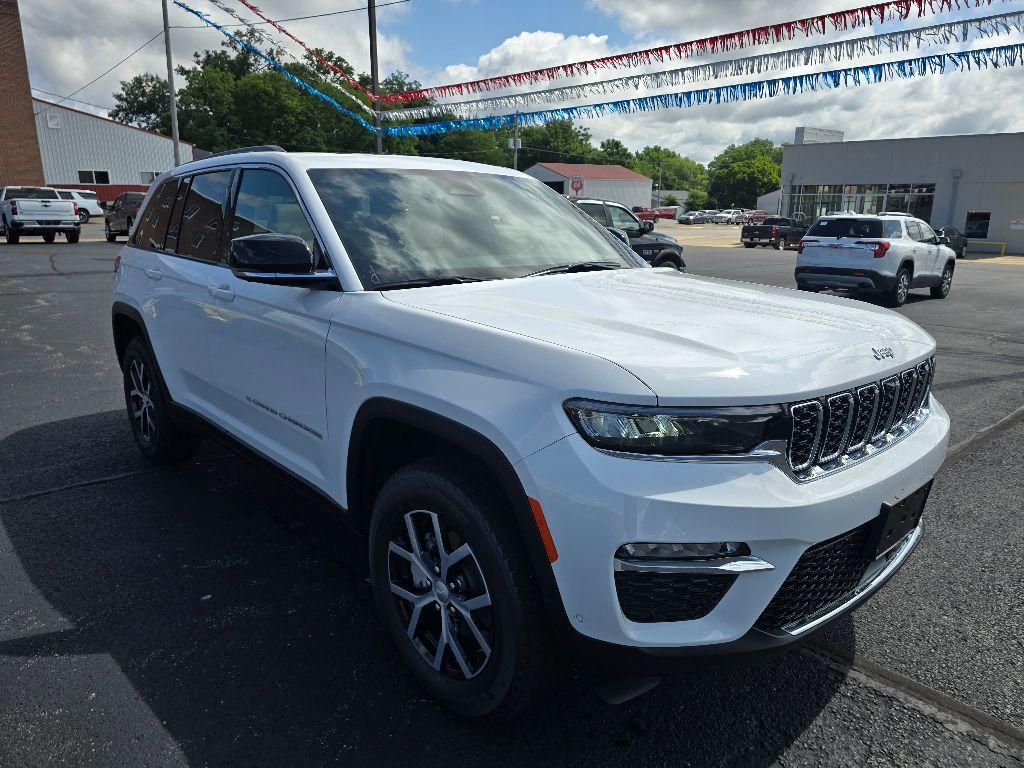 new 2025 Jeep Grand Cherokee car, priced at $52,340