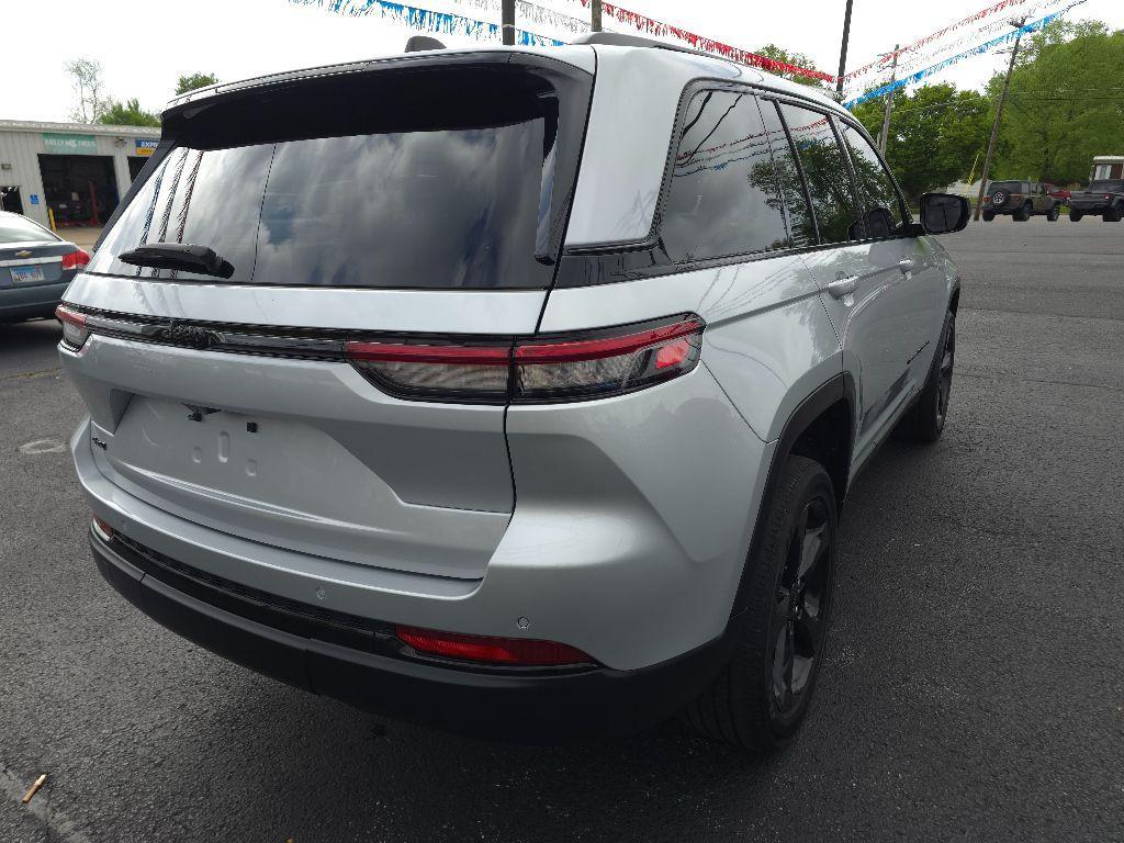 used 2023 Jeep Grand Cherokee car, priced at $36,555