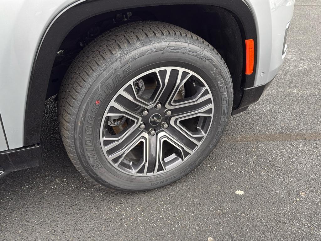 new 2025 Jeep Wagoneer L car, priced at $75,975