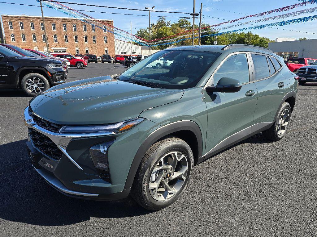new 2025 Chevrolet Trax car, priced at $24,690