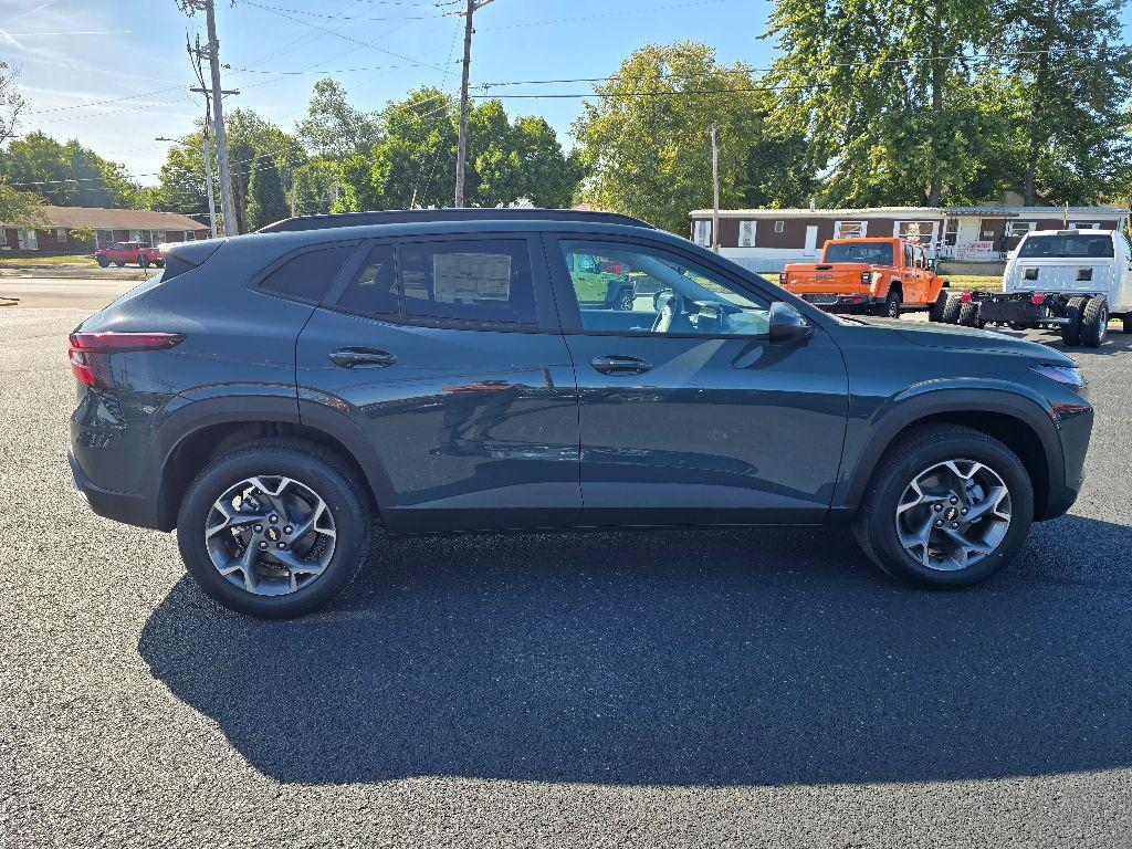 new 2025 Chevrolet Trax car, priced at $24,690