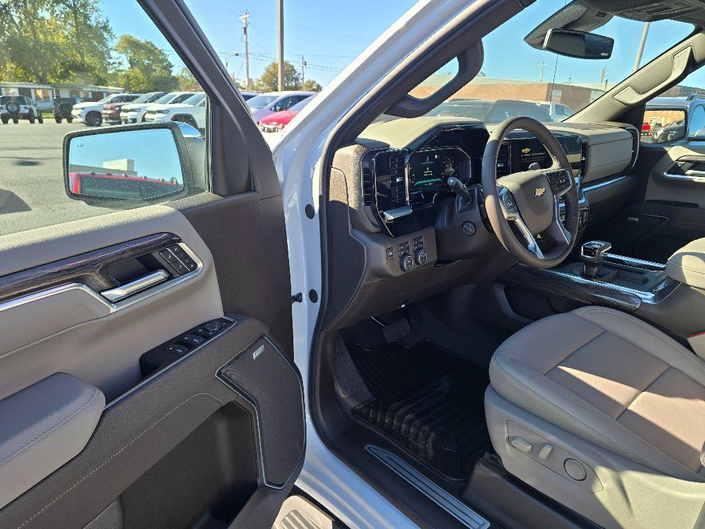 new 2026 Chevrolet Silverado 1500 car, priced at $68,610