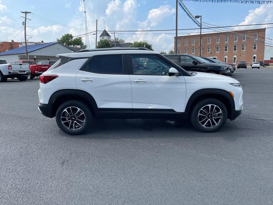 new 2025 Chevrolet TrailBlazer car, priced at $28,585