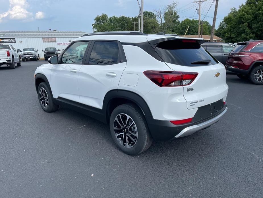 new 2025 Chevrolet TrailBlazer car, priced at $28,585