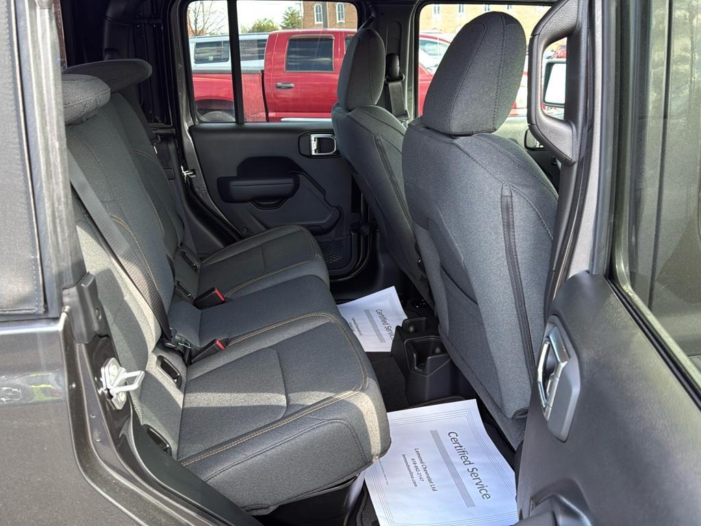 new 2025 Jeep Gladiator car, priced at $43,385