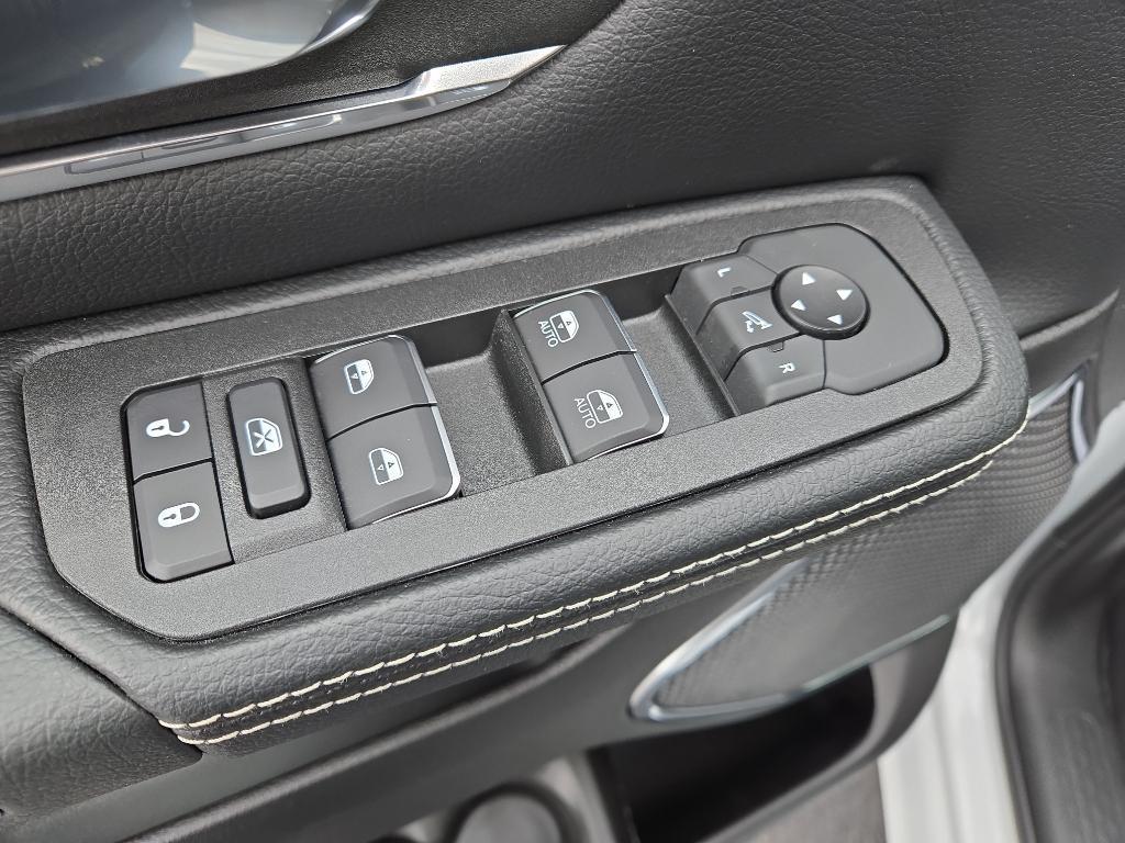 new 2025 Ram 1500 car, priced at $55,212