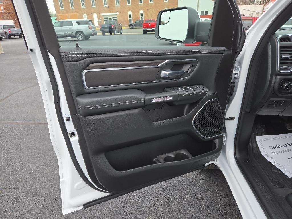 new 2025 Ram 1500 car, priced at $55,212