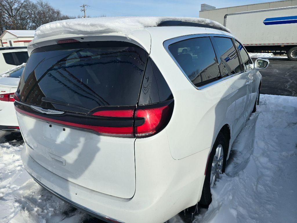 used 2022 Chrysler Pacifica car, priced at $25,996