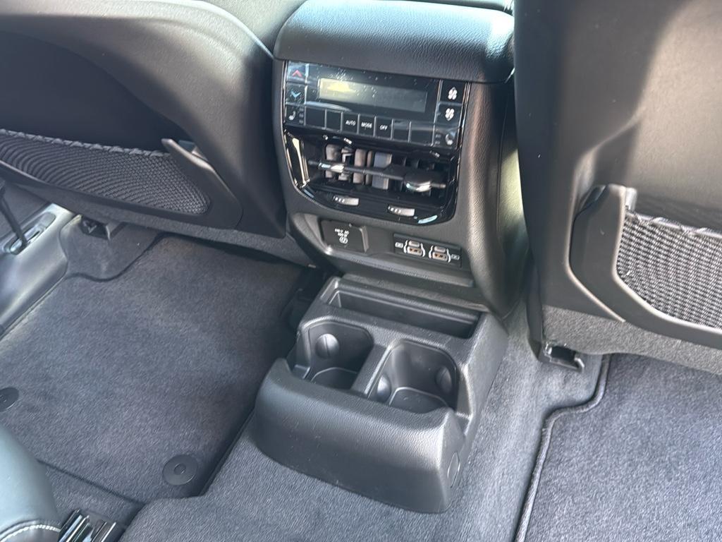 new 2025 Jeep Grand Cherokee L car, priced at $52,110