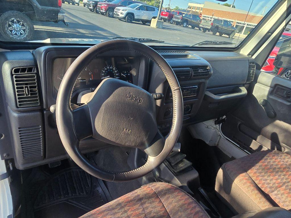 used 2000 Jeep Wrangler car, priced at $10,995