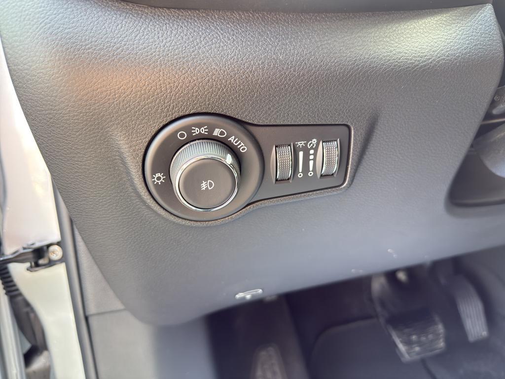 new 2025 Jeep Compass car, priced at $27,467