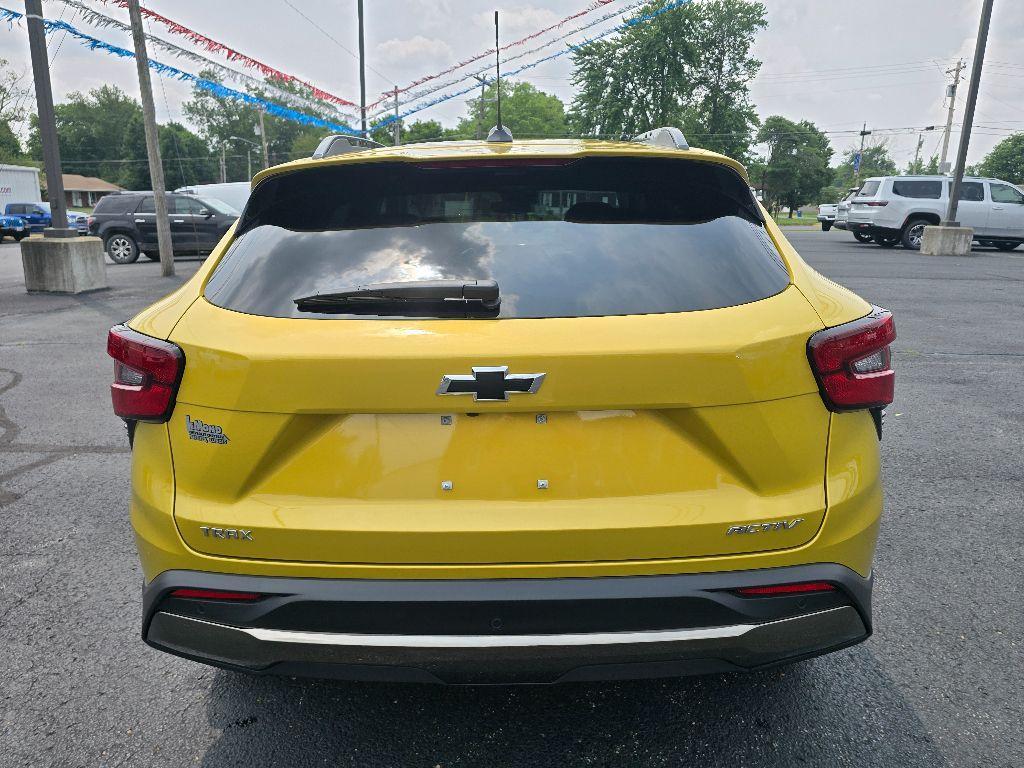 new 2025 Chevrolet Trax car, priced at $26,985
