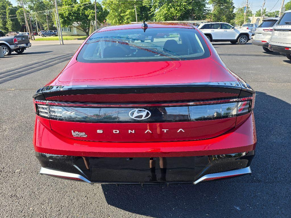 used 2025 Hyundai Sonata car, priced at $23,995