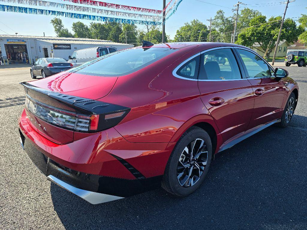 used 2025 Hyundai Sonata car, priced at $23,995