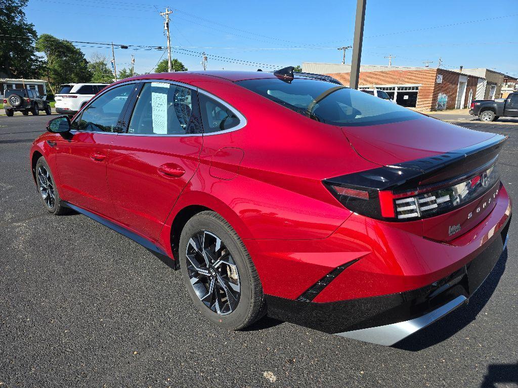 used 2025 Hyundai Sonata car, priced at $23,995