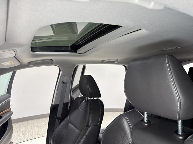 used 2020 Acura MDX car, priced at $30,000
