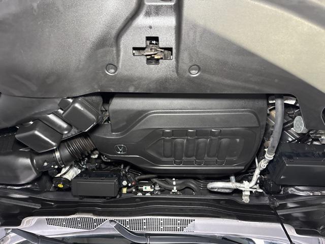 used 2020 Acura MDX car, priced at $30,000
