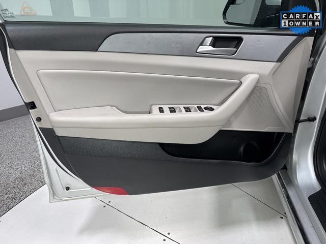 used 2016 Hyundai Sonata Hybrid car, priced at $14,400