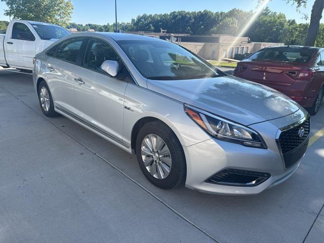 used 2016 Hyundai Sonata Hybrid car, priced at $14,400