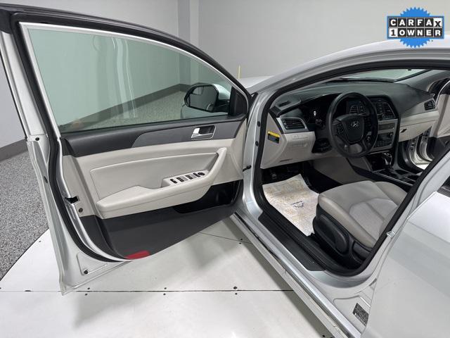 used 2016 Hyundai Sonata Hybrid car, priced at $14,400