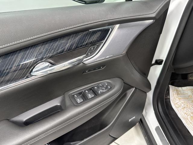 used 2022 Cadillac XT6 car, priced at $39,000
