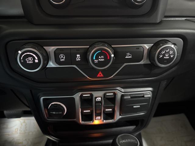 used 2020 Jeep Gladiator car, priced at $25,592