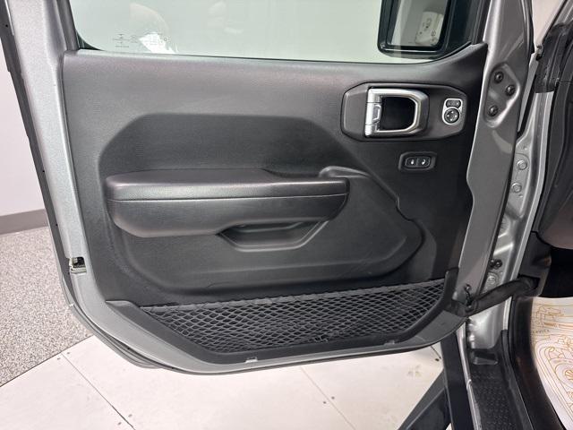 used 2020 Jeep Gladiator car, priced at $25,592
