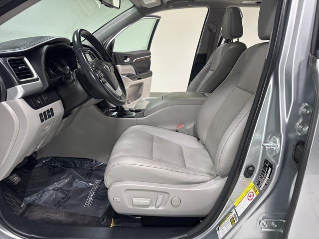 used 2016 Toyota Highlander car, priced at $26,000