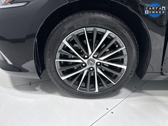 used 2025 Lexus ES 350 car, priced at $42,500