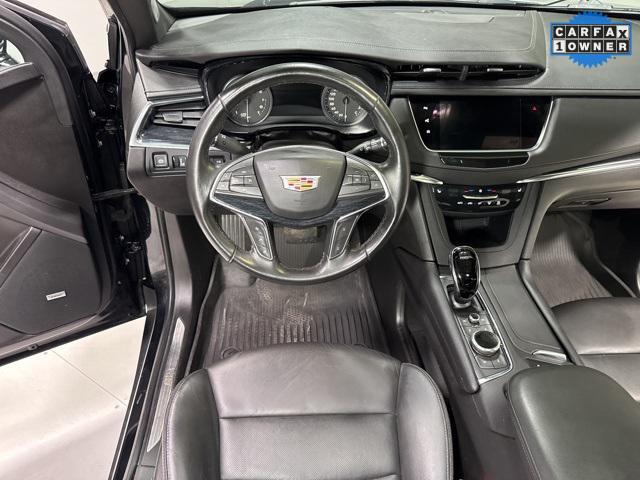 used 2023 Cadillac XT5 car, priced at $34,000