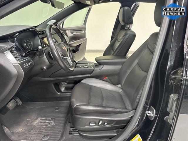 used 2023 Cadillac XT5 car, priced at $34,000